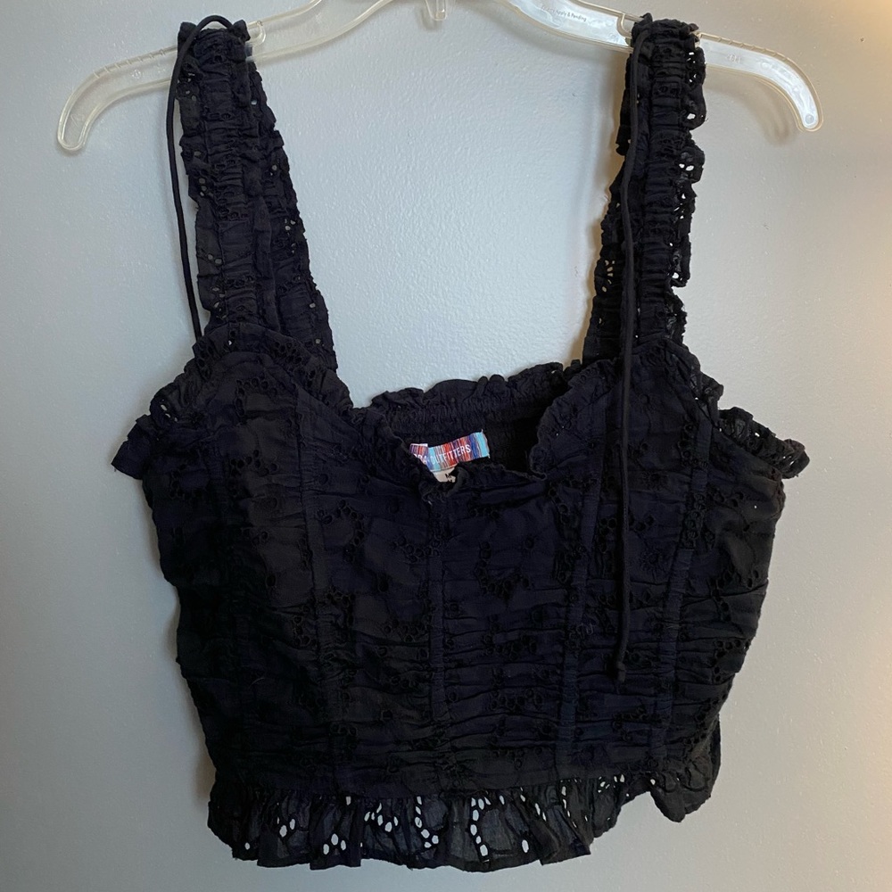 URBAN OUTFITTERS CROP TOP
